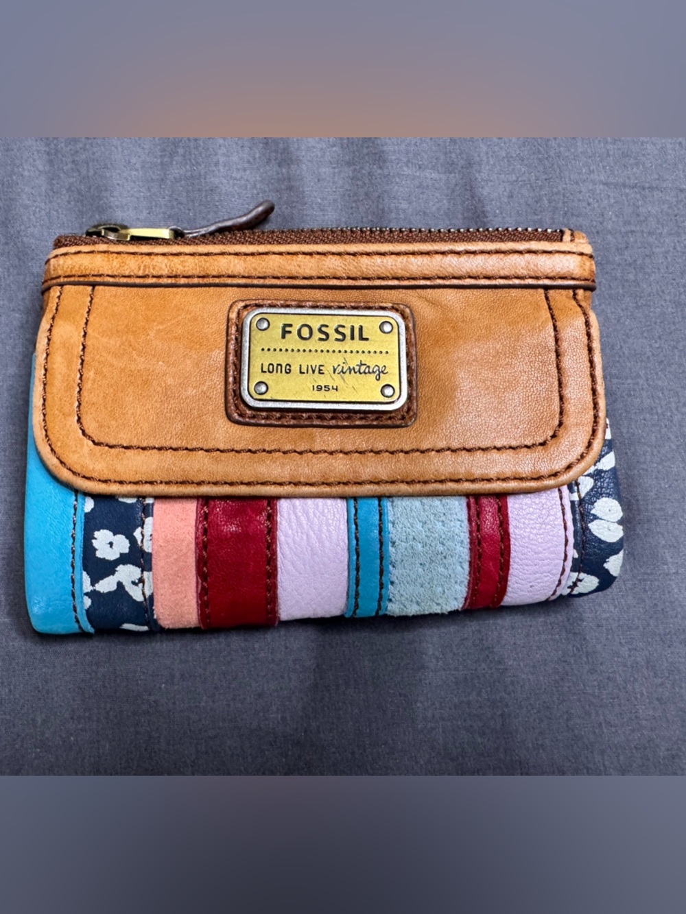 Fossil Emory Patchwork Leather Wallet With  "Long Live Vintage" metal plaque